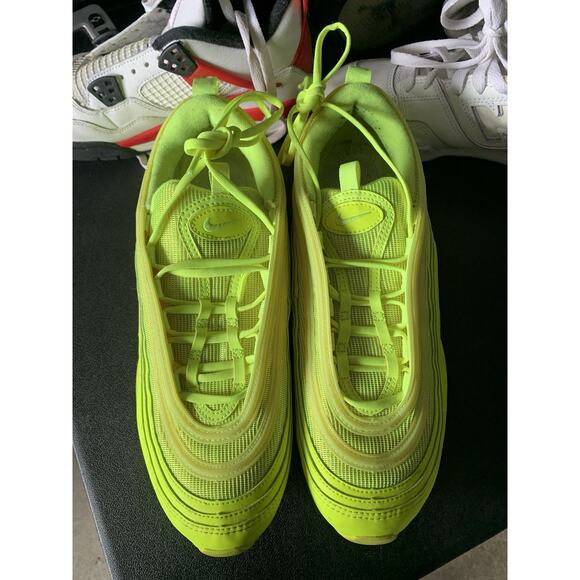 CW7028-700 Nike Air Max 97 SE Retro Triple Volt Green Neon US 10 Women’s Used - Picture 2 of 8